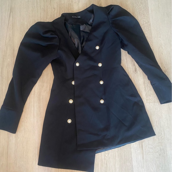 Elegant Black Double-Breasted Women's Jacket - Picture 1 of 1